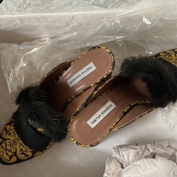 NIB Tabitha Simmons Anya fur mules with black and gold damask fabric Size EU35 - Picture 6 of 8